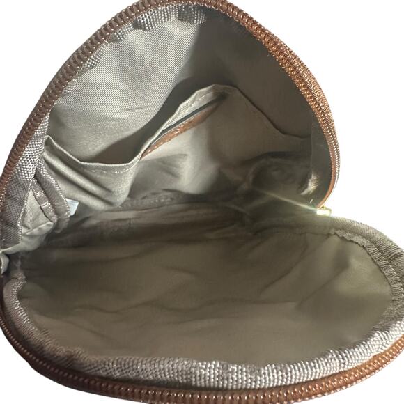 Bostanten White Faux Leather Sling Backpack Crossbody Bag w/Adjustable Strap NEW - Picture 4 of 7